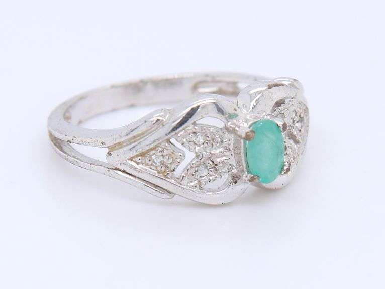 Vintage 925 Sterling Silver Gemstone Ring