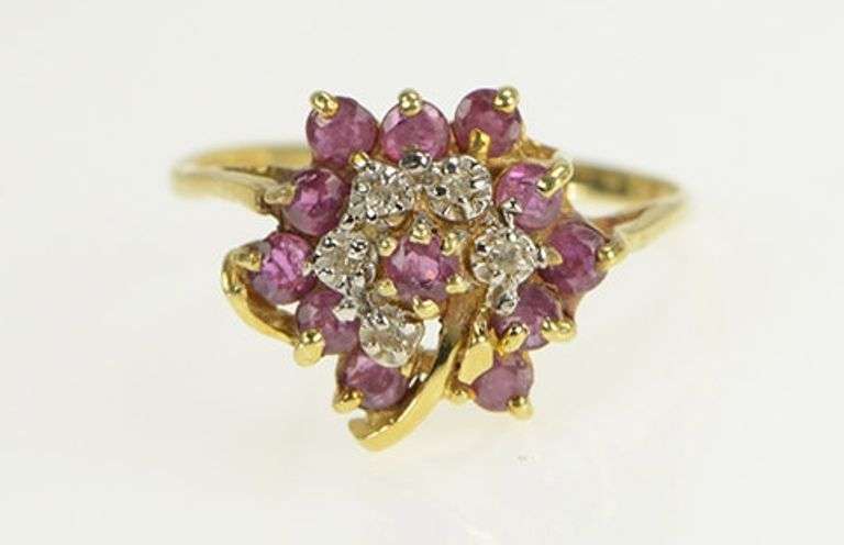 14K Yellow Gold Diamond Ruby Ornate Flower Cluster Vintage Ring