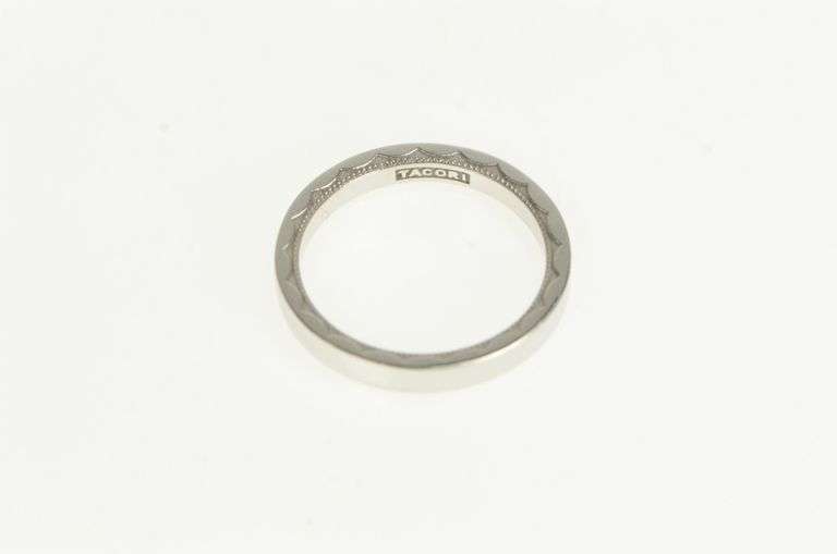 18K White Gold Tacori 2.9mm Designer Scalloped Wedding Band Ring