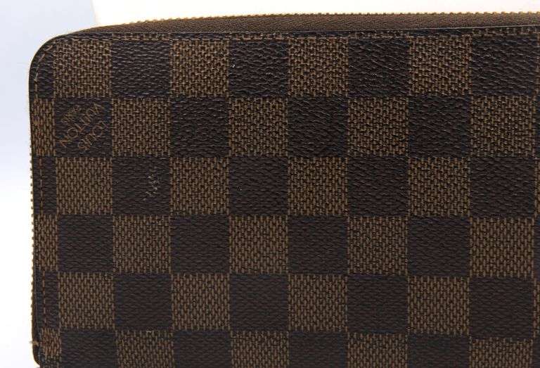 Louis Vuitton Zip Wallet