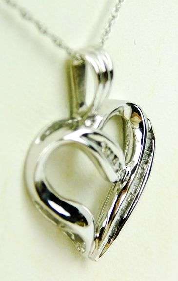 10K White Gold Diamond Heart Necklace