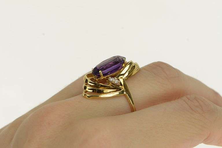 14K Yellow Gold Oval Amethyst Diamond Vintage Statement Ring
