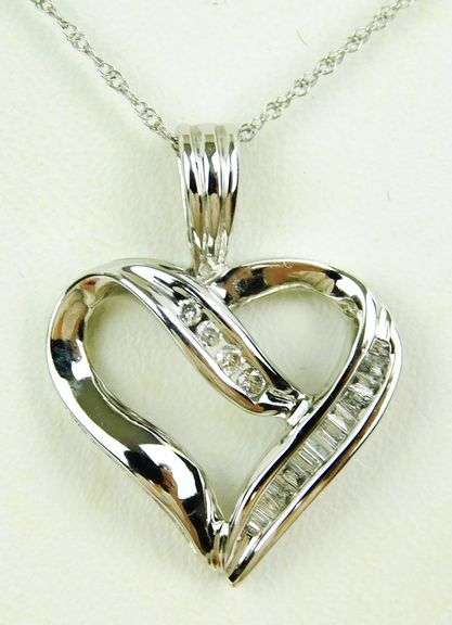 10K White Gold Diamond Heart Necklace