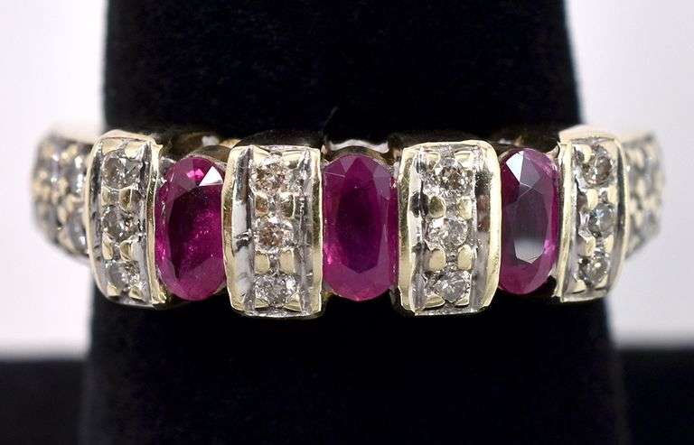 Cute Ruby and Diamond Ring In Yellow Gold