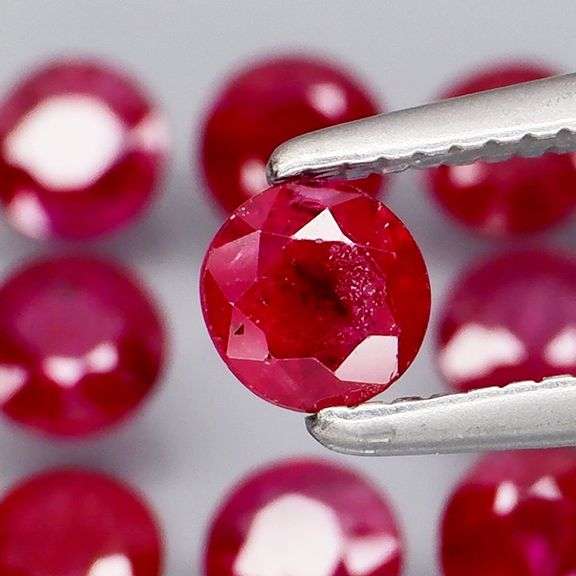 Heated only! 3.14ct natural red Ruby set