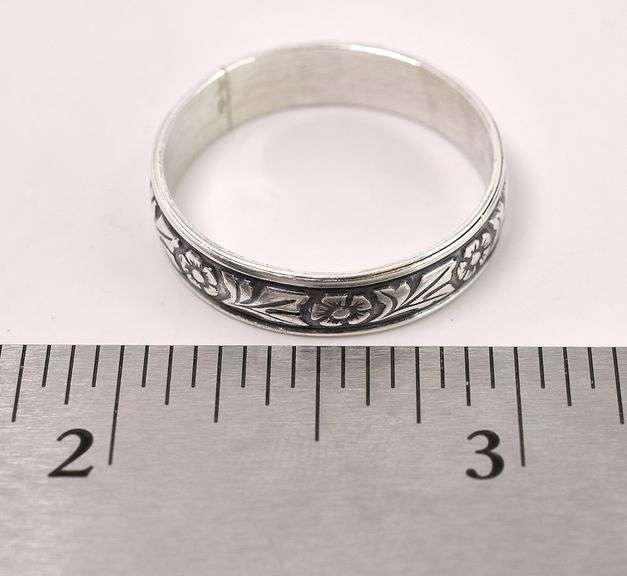 Flower Band Ring In Sterling Silver