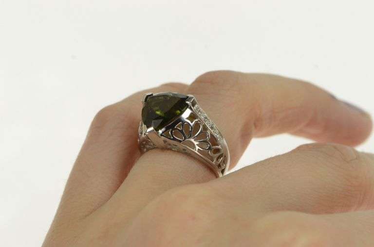 14K White Gold Trillion Tsavorite Ornate Floral Cocktail Ring