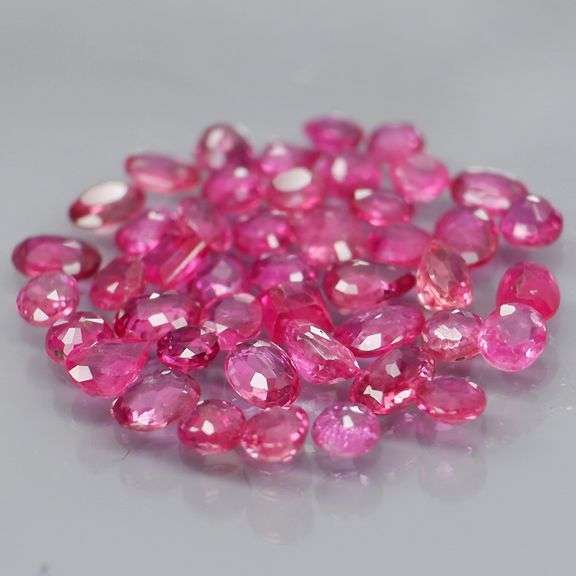 Gorgeous 4.48ct 45 piece mixed cut Ruby set