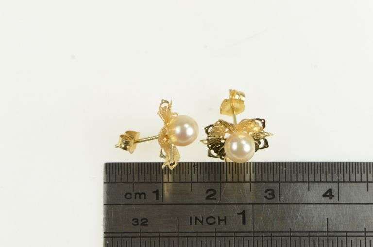 14K Yellow Gold Pearl Ornate Pleated Filigree Vintage Stud Earrings