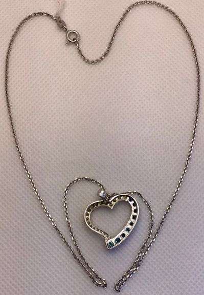 EXQUISITE 14K WHITE GOLD MULTI DIAMOND OPEN HEART PENDANT NECKLACE