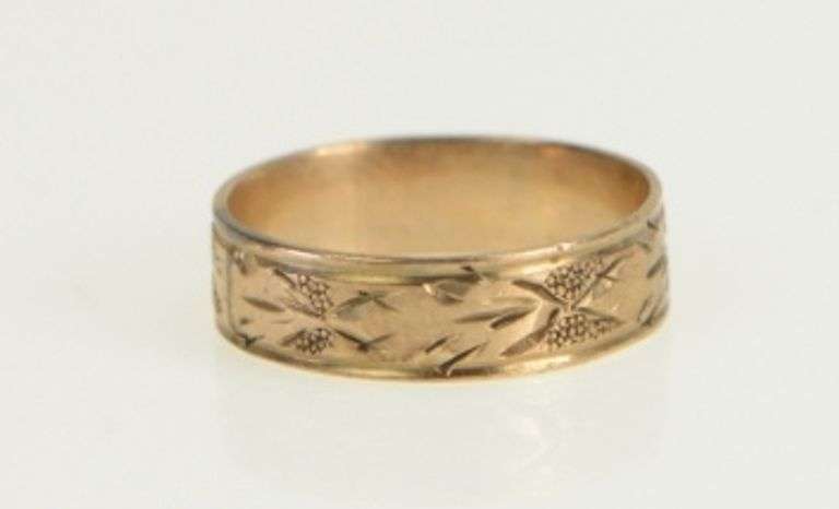 14K Yellow Gold Victorian Ornate Leaf Pattern Baby Band Childs Ring