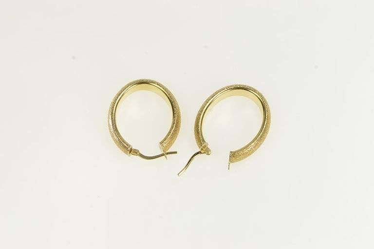 14K Yellow Gold 26mm Oval Textured Vintage Statement Hoop Earrings