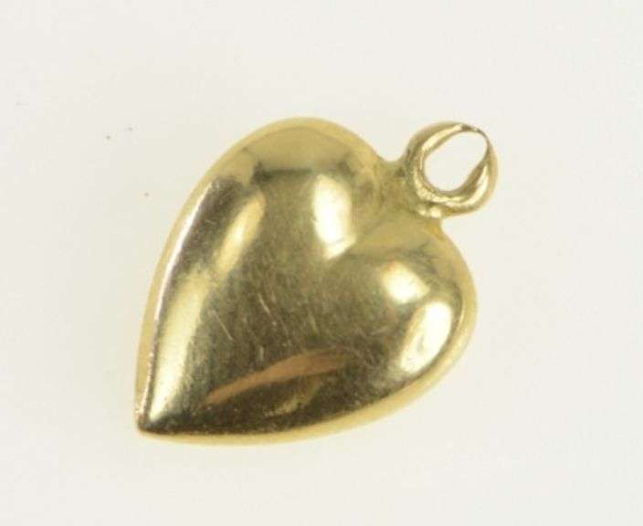 14K Yellow Gold Puffy Heart Forget Me Not Love Vintage Charm/Pendant