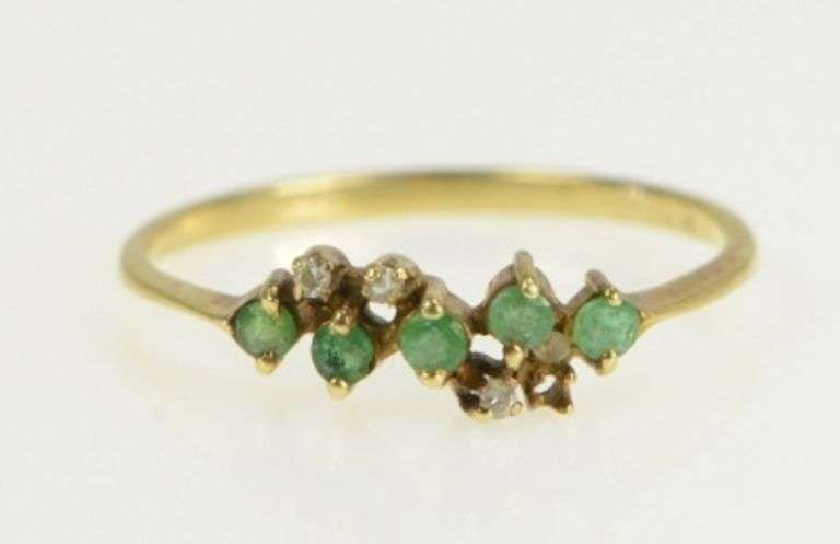 14K Yellow Gold Natural Emerald Diamond Cluster Vintage Ring