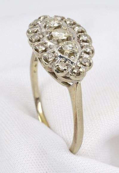 Popular Vintage White Gold Princess Style Ring