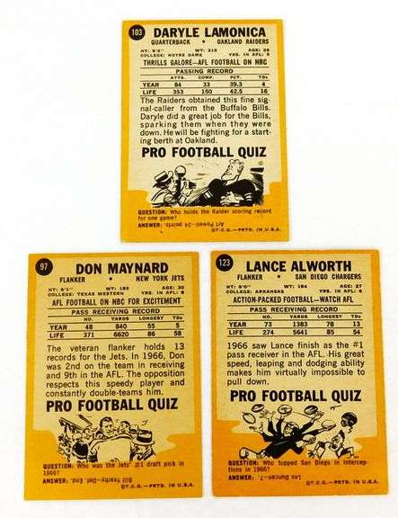 3 Topps 1967 Football Greats