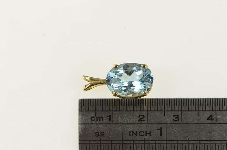 14K Yellow Gold Oval Blue Topaz Solitaire Classic Pendant