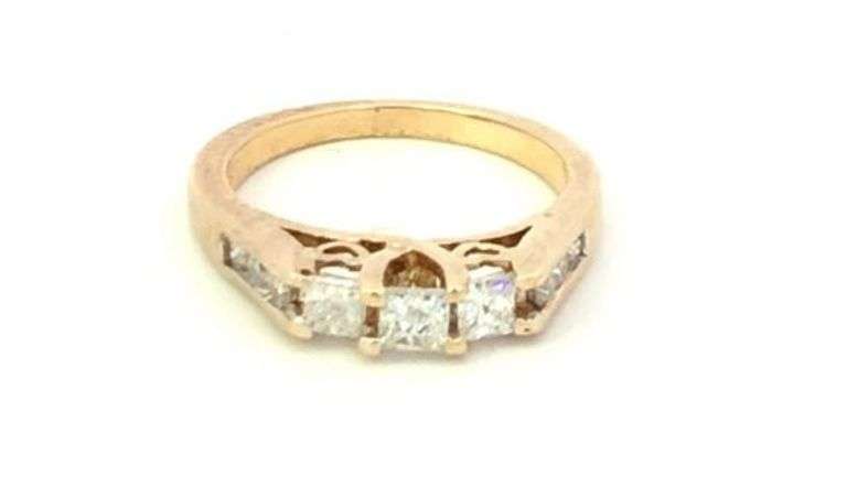 10K Yellow Gold Princess Diamond Classic Engagement Promise Ring
