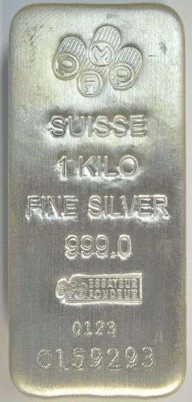 Superb Poured pure .999 fine 1 Kilo (1000 g) PAMP Silver Bar