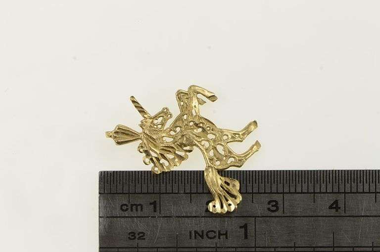 14K Yellow Gold Ornate Scroll Filigree Unicorn Symbol Vintage Pendant