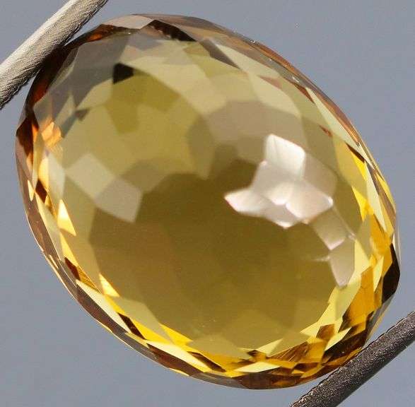 Rich 13.78ct 17x13mm golden Citrine