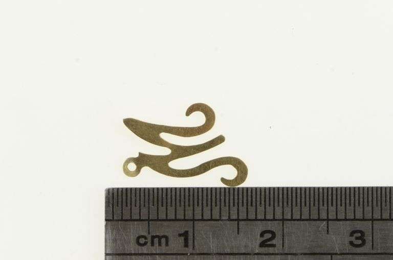 14K Yellow Gold W M Cursive Letter Monogram Name Initial Charm/Pendant