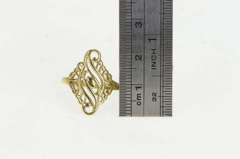 14K Yellow Gold Ornate Scroll Filigree Vintage Statement Ring