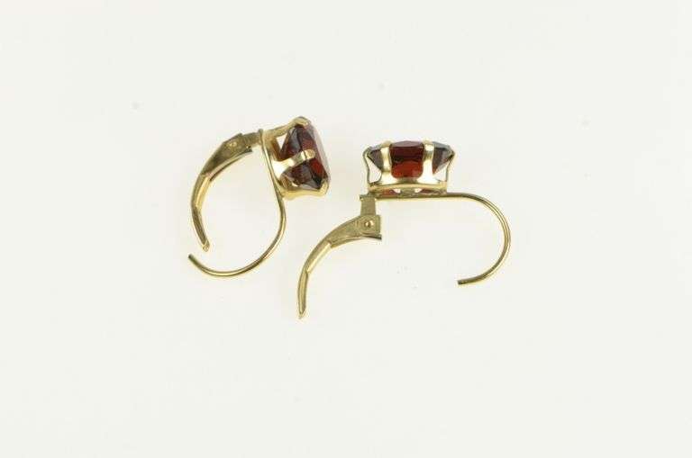 14K Yellow Gold Oval Garnet Solitaire Vintage Classic Lever Earrings