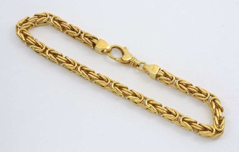 Lovely 18k YG Byantine Style Bracelet