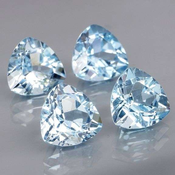 Superb quality 8.86ct 4 pc sky blue Topaz set