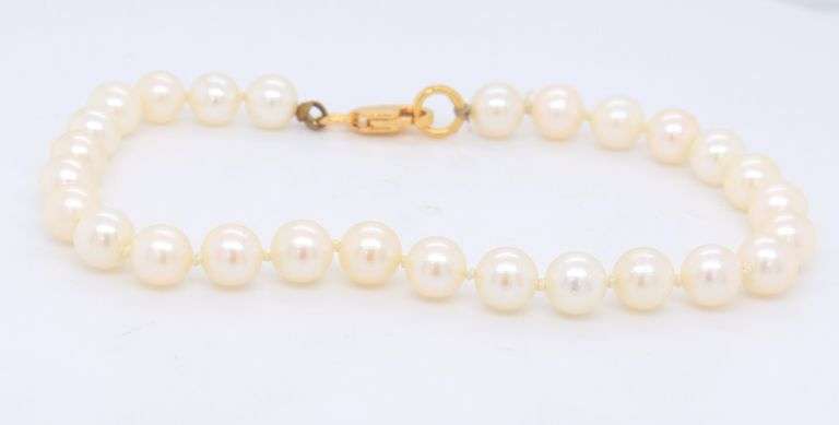White Fresh Water 5mm Pearl Bracelet