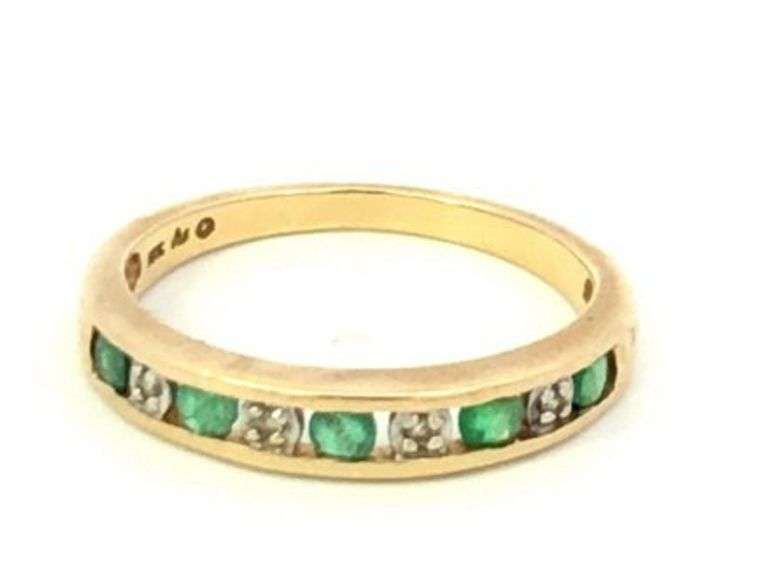 10K Yellow Gold Diamond Emerald Vintage Wedding Band Ring