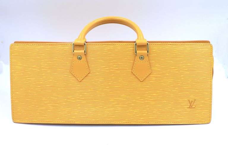 Louis Vuitton Epi Sac Triangle