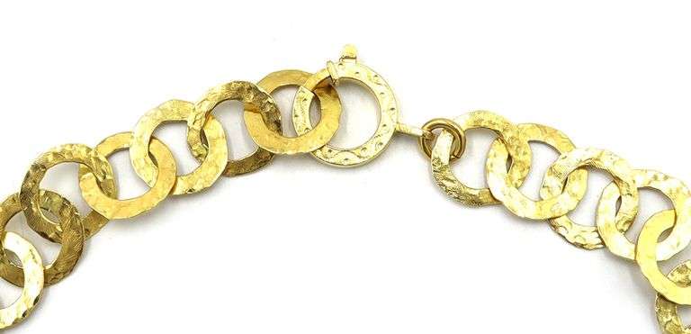Hammered Circle Link Necklace in 18K
