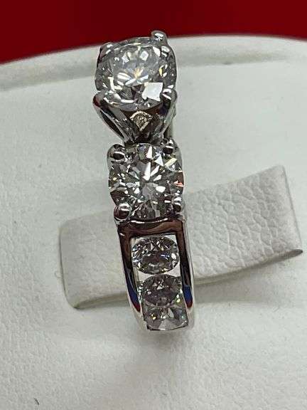 CERTIFIED BRAND NEW 14K WHITE GOLD AND DIAMOND RING