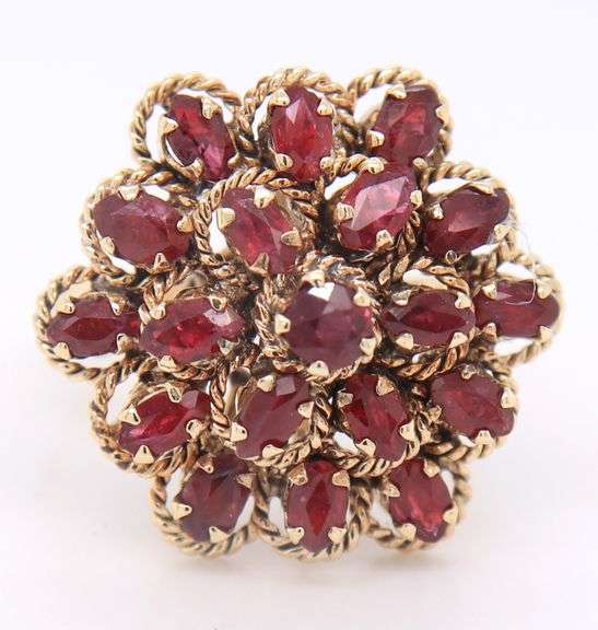 Attractive Yellow Gold Ruby Cluster Cocktail Ring