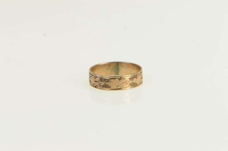 14K Yellow Gold Victorian Ornate Leaf Pattern Baby Band Childs Ring