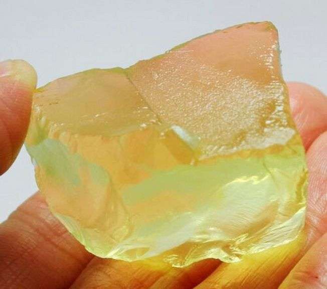 Tremendous 145ct uncut lemon Citrine