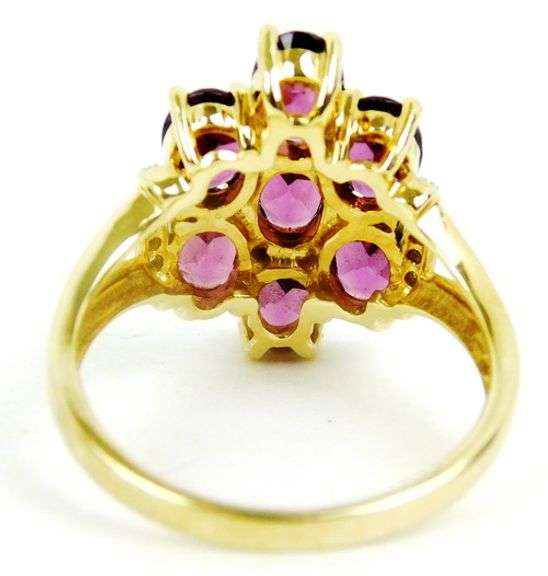 10K Vivid Grape Garnets & Diamonds Ring, 6.5