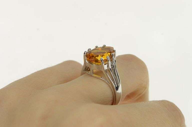 14K White Gold Pear Cut Citrine Solitaire Vintage Cocktail Ring