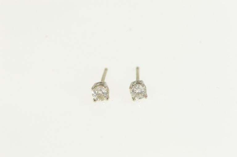 14K White Gold 0.28 Ctw Diamond Solitaire Classic Stud Earrings