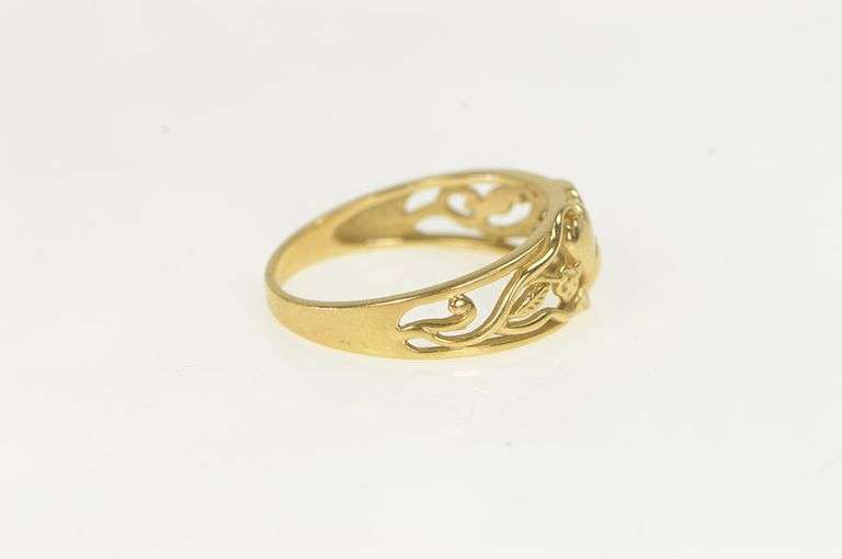 14K Yellow Gold Ornate Heart Design Love Vine Statement Ring