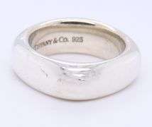 Tiffany & Co Cushion Sqare Band