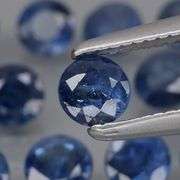 Excellent 3.12ct blue Sapphire set