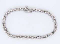 Incredible White Gold 1.75ctw Diamond Leaning Fence Bracelet