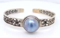 Set of Vintage 925 Sterling Silver Grey Pearl Bangle and Ring