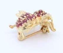 Attractive Yellow Gold Ruby Bee Pin