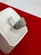 LADIES 10K WHITE GOLD AND DIAMOND PYRAMIDE RING