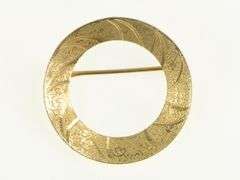14K Yellow Gold Diamond Cut Vintage Textured Circle Concave Pin/Brooch