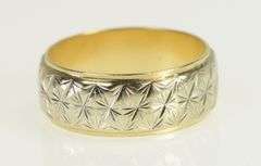 14K Yellow Gold Diamond Cut Star Vintage Pattern Wedding Band Ring
